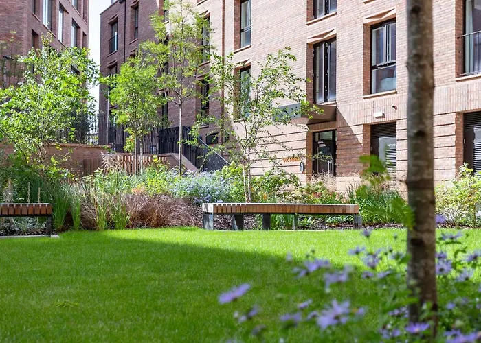 Luxury 2 Bedroom Apartment With Free Parking In The Heart Of York
