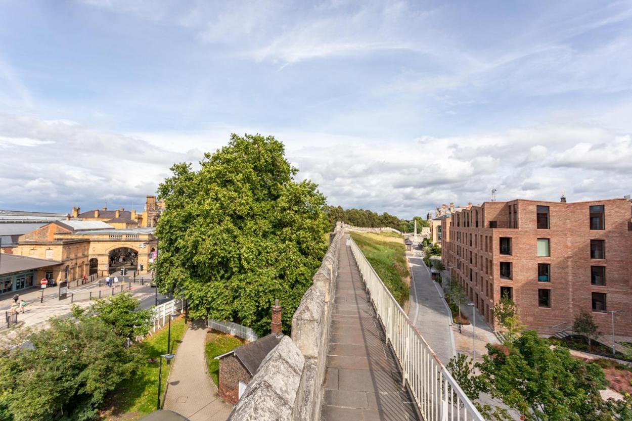 Appartamento Luxury 2 Bedroom With Free Parking In The Heart Of *